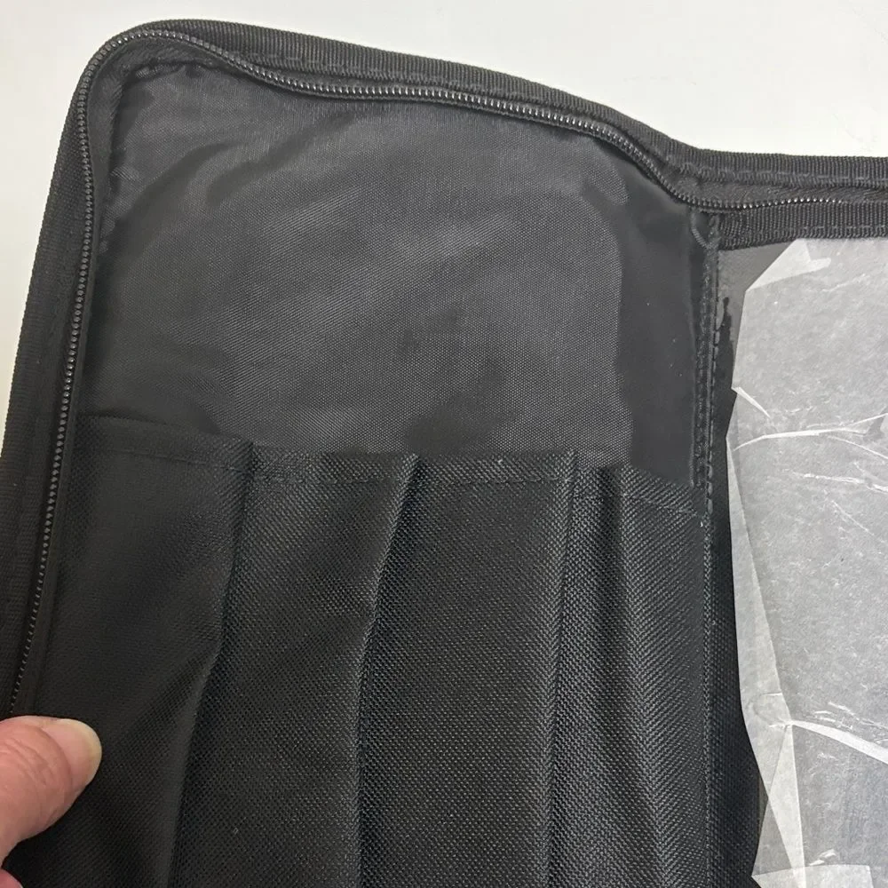 NWT Thirty-One Black and White Makeup Bag